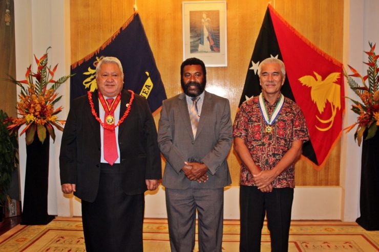 PM Tuilaepa Sailele Malielegaoi, Papua New Guinea’s Acting Governor General, Hon. Theodore Zurenuoc and Kiribati's President, HE Anote Tong